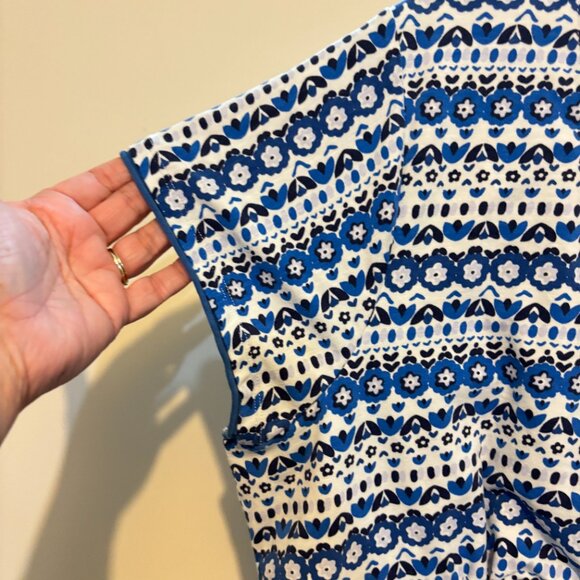 Boden Casual Jersey Short Sleeve Surplice Blue Floral Dress - Picture 6 of 10